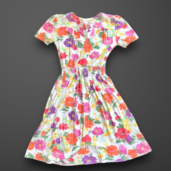 v i n t a g e :: Floral Romantic Cottagecore Smocked Dress - Picture 5 of 11